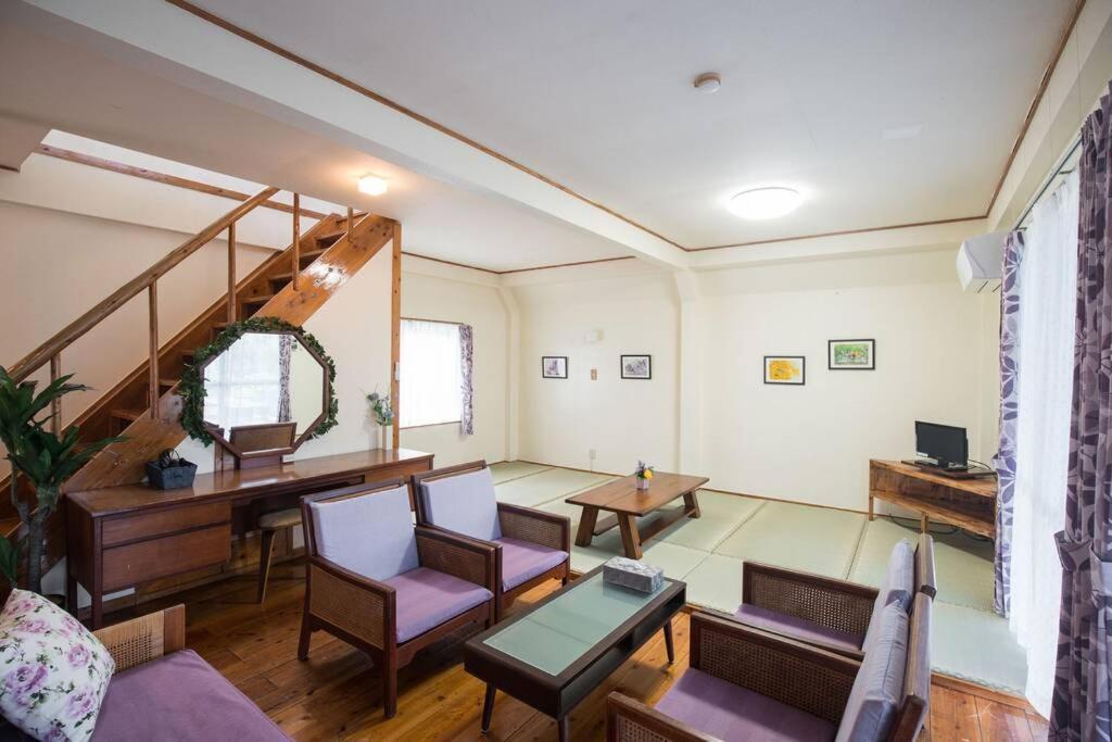 Lilac House B027 仲间 外观 照片