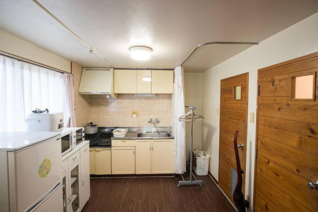 Lilac House B027 仲间 外观 照片